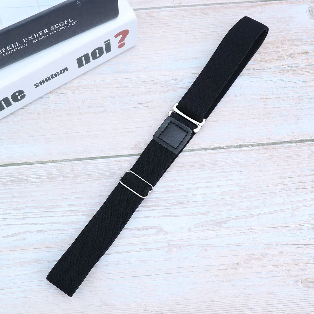 

2Pcs Wrinkle Resistant Shirt Stay Belt Adjustable Non Elastic Shirt Lock Belt for Men Women Durable Anti Slip Clipping