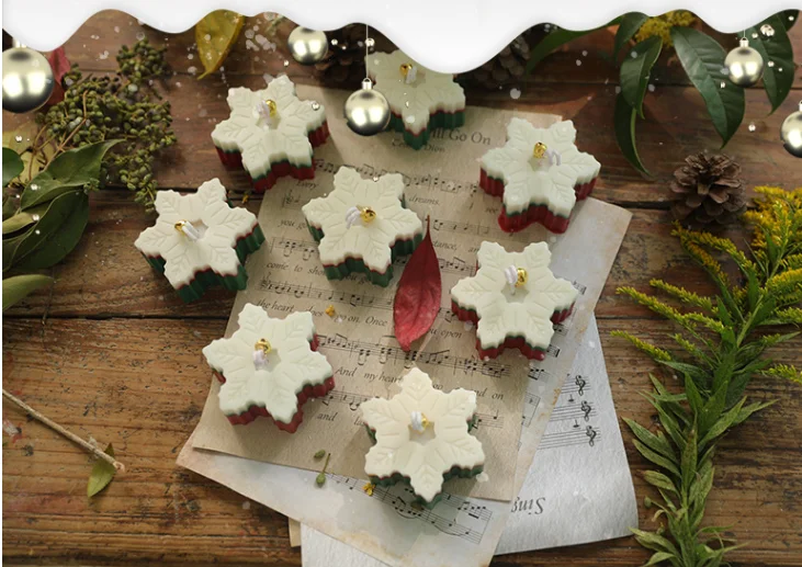 

7UVLOVX3RI Winter aromatherapy candles, atmosphere, snowflakes, Christmas fragrances, small gifts, Christmas candles