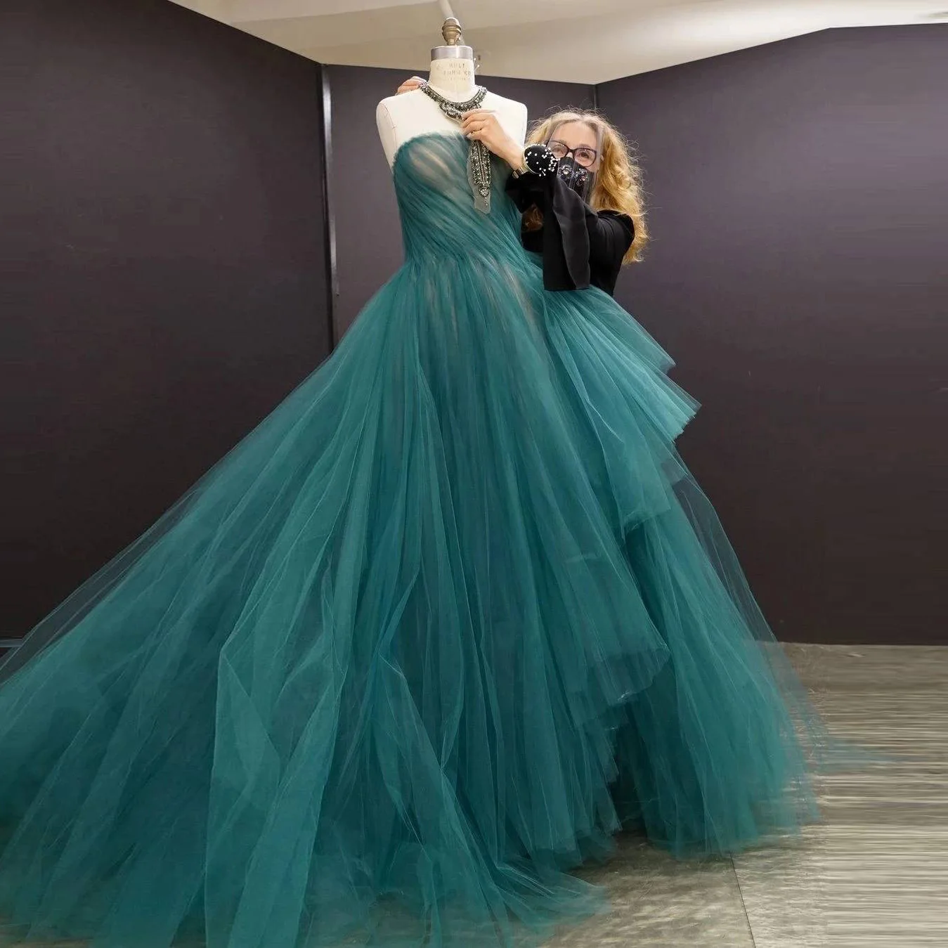 Fashion Strapless Prom Gowns Tulle Long Princess Dress To Party robe de soiree Puffy Lush Green Prom Gown abiye gece elbises