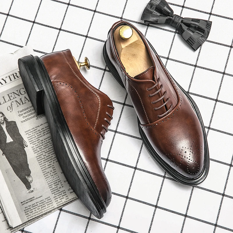 

Men Black Leather Brogue Oxford Shoes Lace Up Formal Business Wedding Dress Shoes Comfortable Office loafers lager size：38-46
