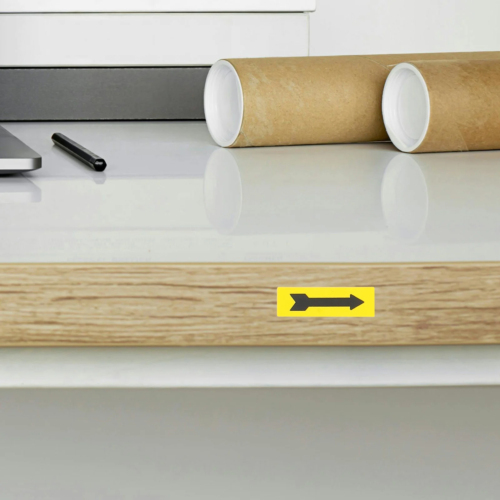 

150pcs Arrow Stickers For Directions Indication Smooth Surface Warning Labels For Floor Door Wall Office Factory Repair