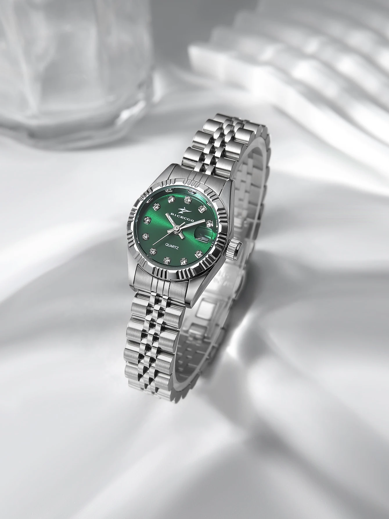 Lüks kadın kuvars saati, siyah - Luxury Watch Engraving incelemesi ve fiyatı