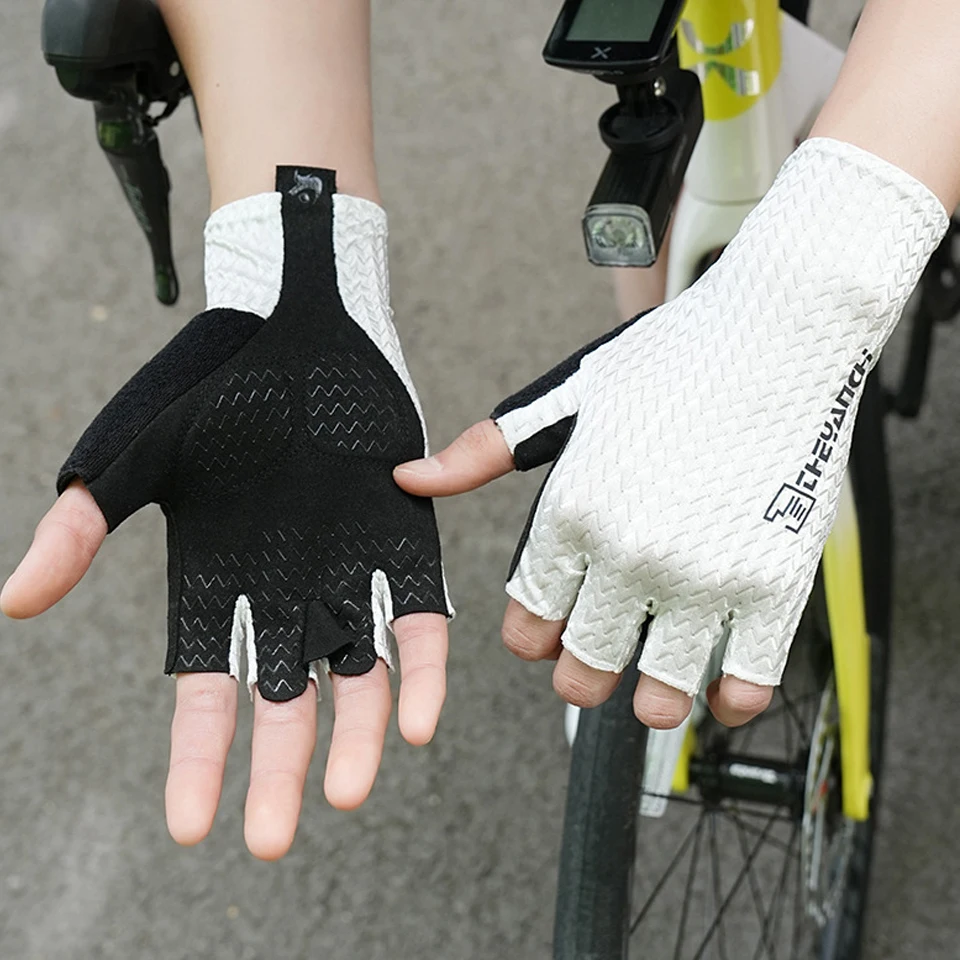 Thumbnail 2 - #21 Top Gel Padded Cycling Gloves Picks for Every Budget