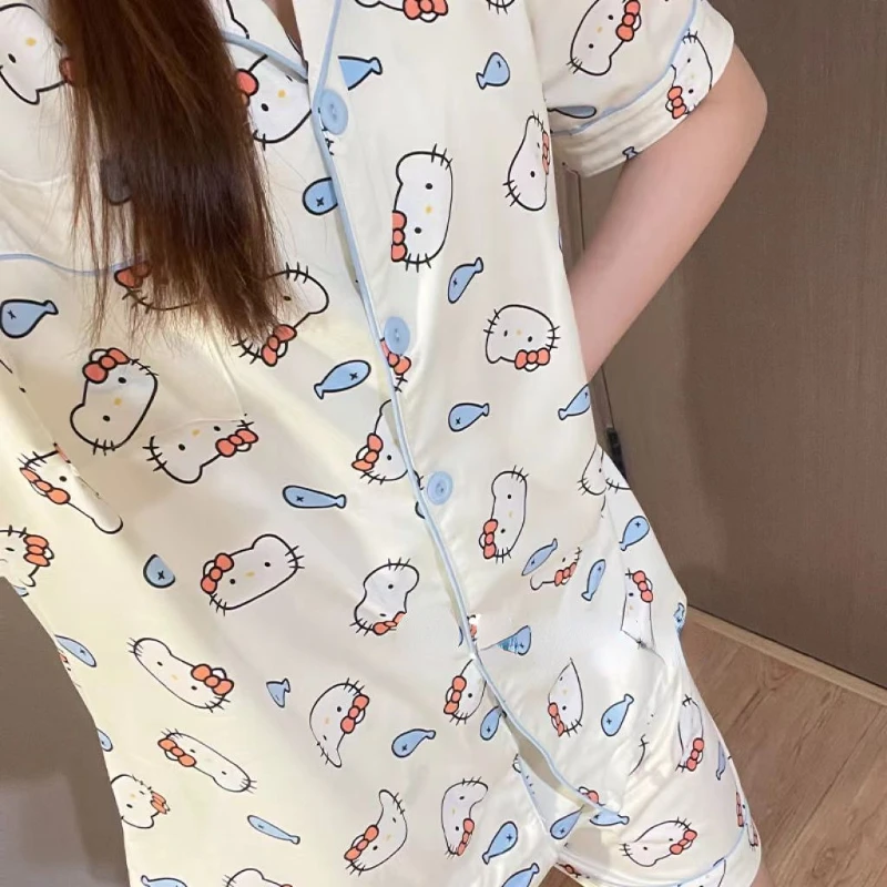 Sanrio-Pijama de dos piezas de Hello Kitty para niña, con patrones de dibujos animados, pantalones cortos finos de manga corta, ropa para el hogar, novedad de verano