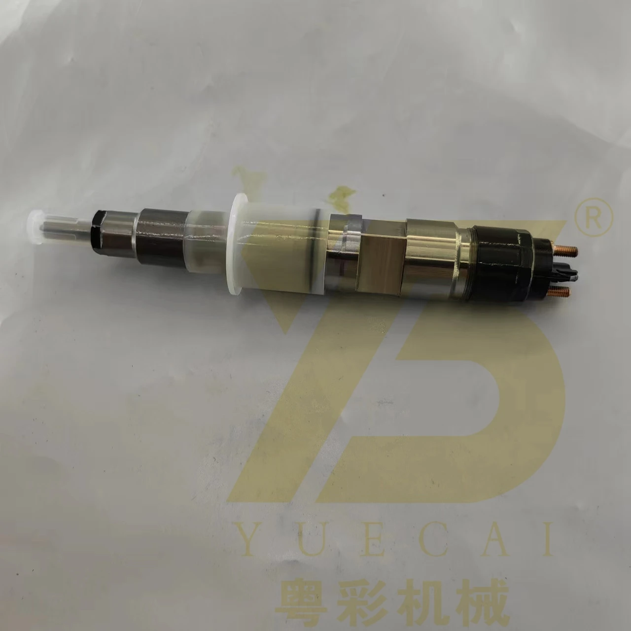 YUE CAI 0445120246 04504664 21773130 Genuine New Diesel Common Rail Injector 0445120246 For Deuitz KHD