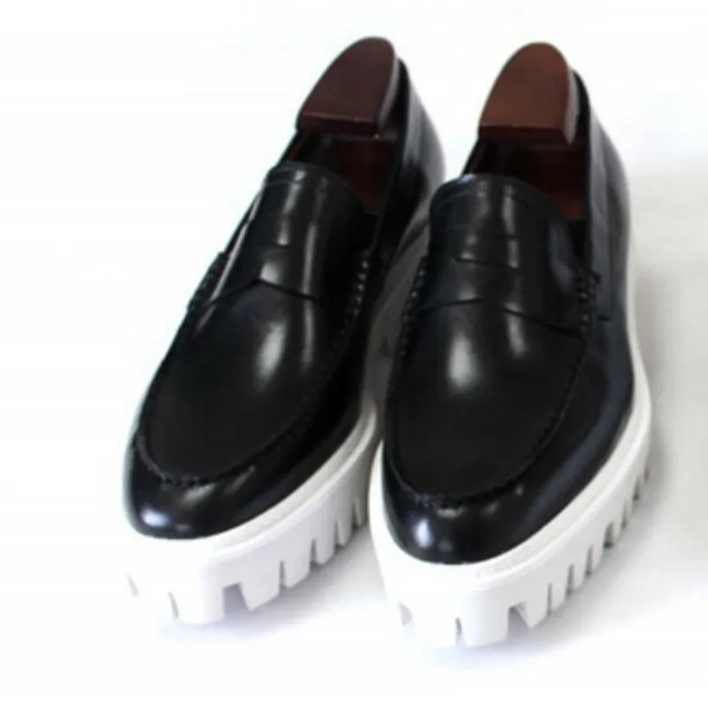 2023 White Black Platform Shoes for men Fashion Thick heel Cow Leather Slip on Driving Loafers Mens Boats