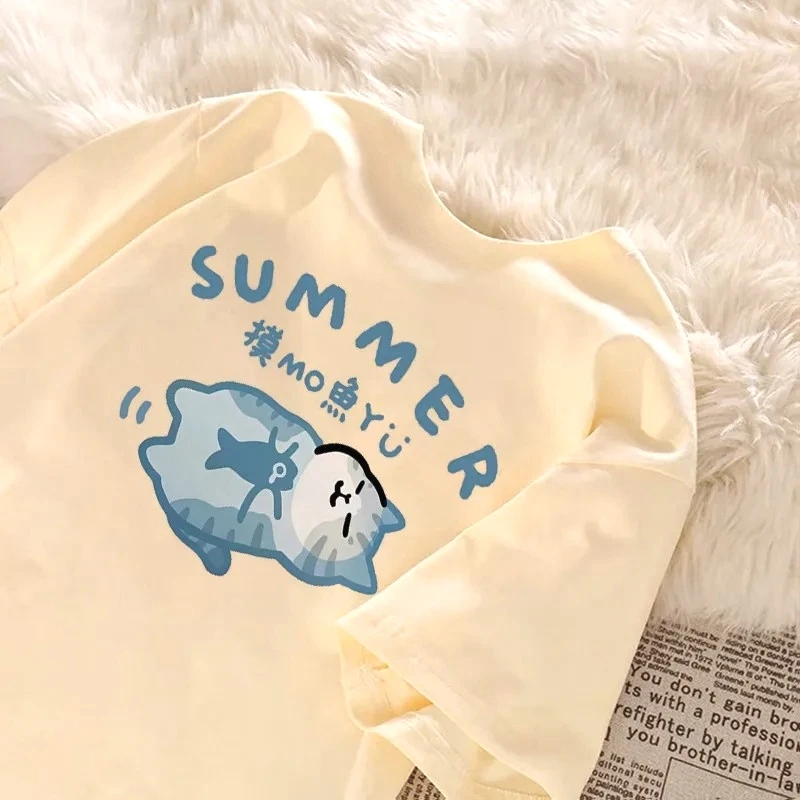Summer Japanese Cartoon Fashion T-shirt Retro Trend Fun Cute Fish Sleeping Kitten Print Couple Casual Tee Shirt Y2k Vintage Tops