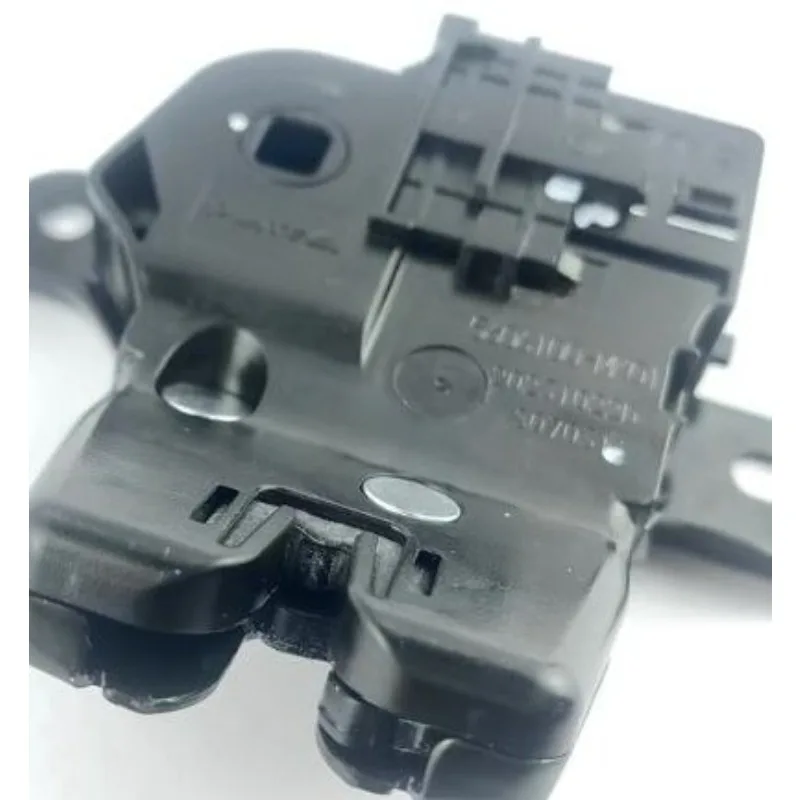 

5606100-MK01 Assembly Electric Trunk Tailgate Lock Block for Changan 2020EadoPLUS 2018EV460 Alsvin2018 Brand New 1pc