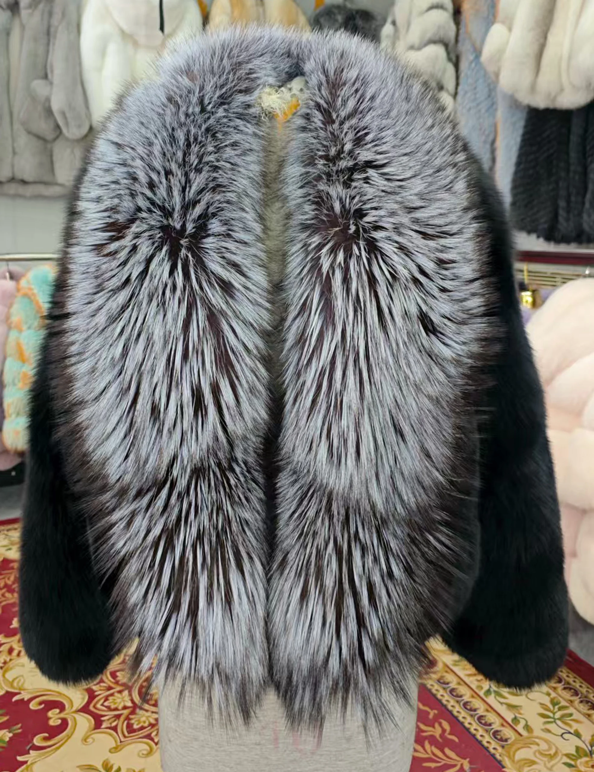 FURYOUME 2025 ใหม่ขนสัตว์จริงผู้หญิงขนสุนัขจิ้งจอกธรรมชาติแจ็คเก็ต Wholeskin Luxury PARTY เสื้อผ้าขนาดใหญ่ Silver Fox FUR COLLAR