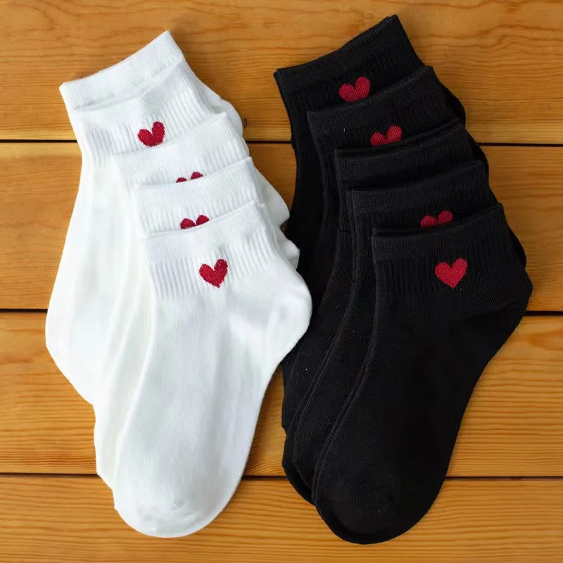 5 Pairs/Lot Fashion Comfortable Black White Red Heart Women Boat Socks Breathable Solid Sports Sneakers Female Girls Ankle Socks