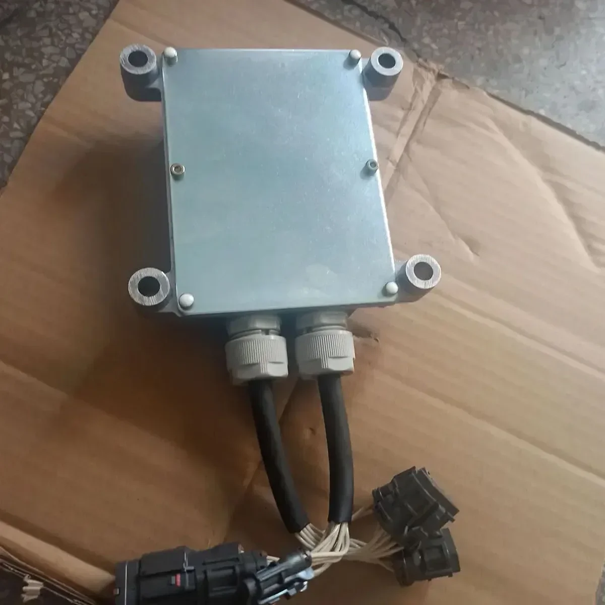 

Запчасти для экскаваторов XE235C EX215C: контроллер 803504599, 803504598, KC-ESS-20A-057