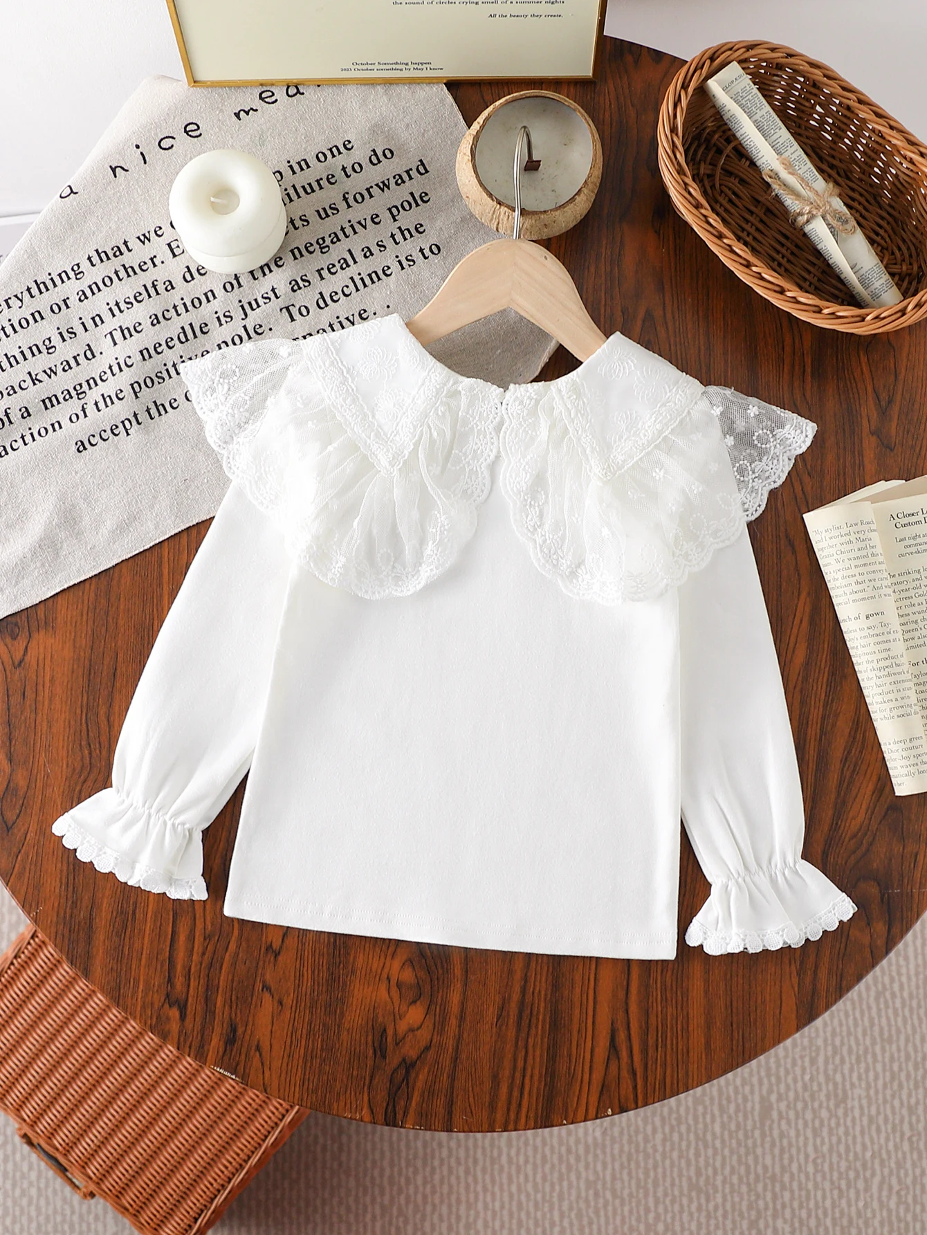 Girls' Spring and Autumn Solid Color T-Shirt, Sweet and Cute, Fashionable and Versatile, Exquisite Lace Doll Collar Long-Sleeve Pullover, Princess Style