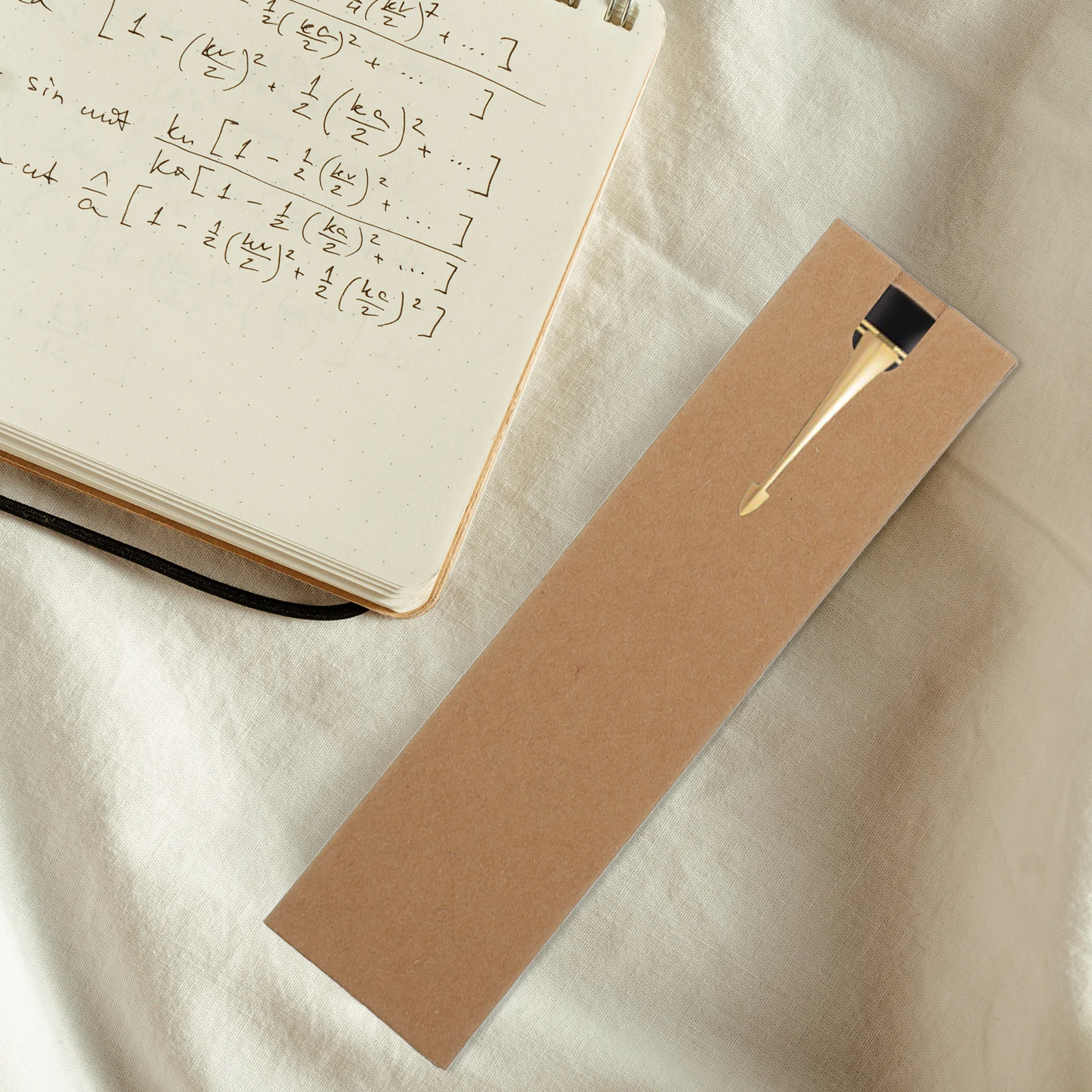 

30pcs Kraft Paper Pen Bag Folding Packaging Pouch Black Case 15 Styles Random Practical Long Use Portable Storage Container