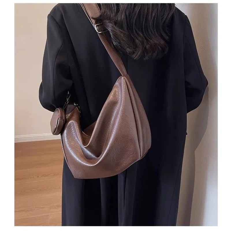 Purses and Handbags Large Capacity Bag Women with Fashion Niche Design Broadband Single Shoulder Crossbody Dumplings Bag Girl