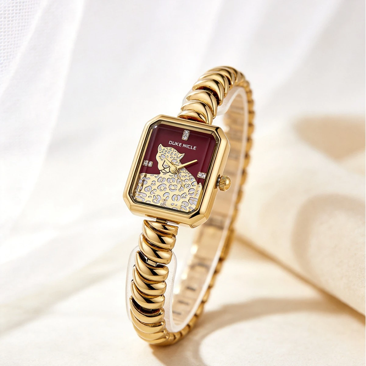 DUKE NICLE fashion personality square leopard print bracelet watch, antique quartz women's watch, girls' holiday gift