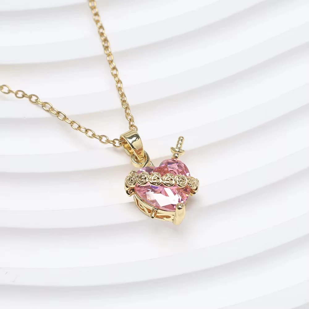 2026 Fashionable Red Heart Pendant Necklace - Creative Sacred Heart Necklace - Retro Women's Peach Heart Necklace