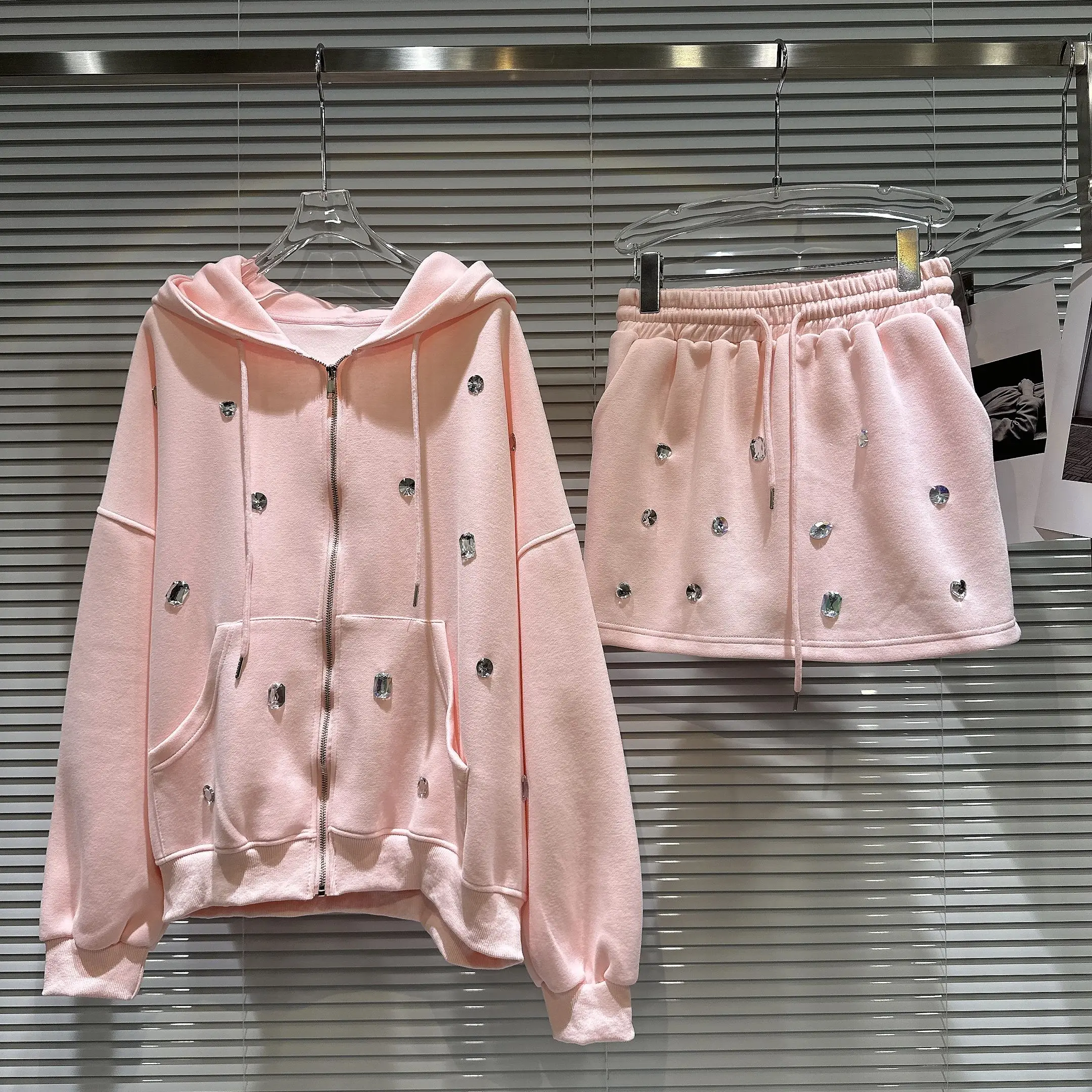 

Autumn Winter Sports Suit Korean-Style Loose Leisure Rhinestone Beaded Hoodie Coat and Pants 2 Piece Sets Womens Outifits