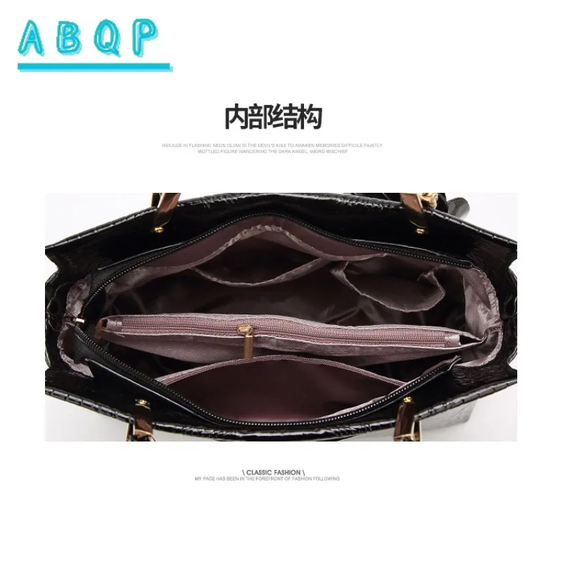 2025 جديد براءات الاختراع والجلود المرأة حقيبة مخطط حقيبة يد المرأة Crossbody حقيبة كتف شل حقيبة سعة كبيرة السفر في الهواء الطلق