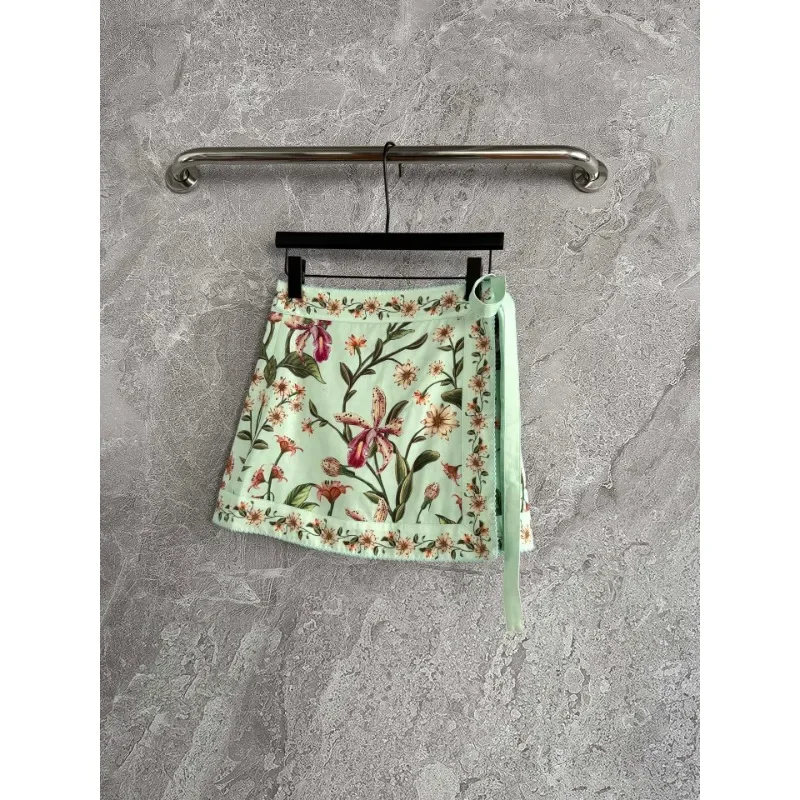 

Women's Green Floral Print Mini Skirt 2025