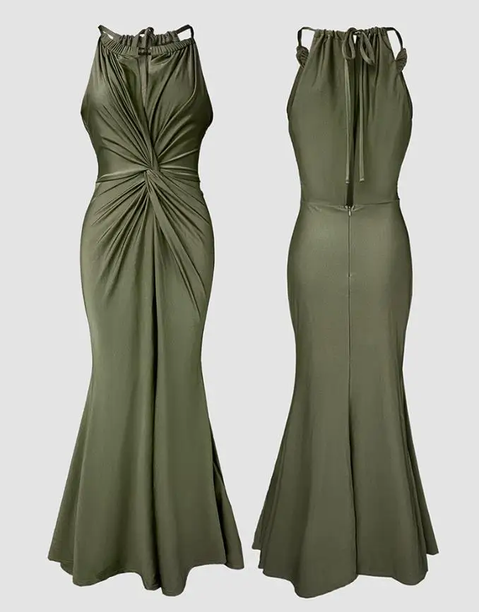 Elegancka damska sukienka maxi z dekoltem typu halter, głębokim dekoltem w serek, plecionymi ramiączkami, skręcanym przodem, bez rękawów, dopasowana, zapinana na zamek z tyłu.