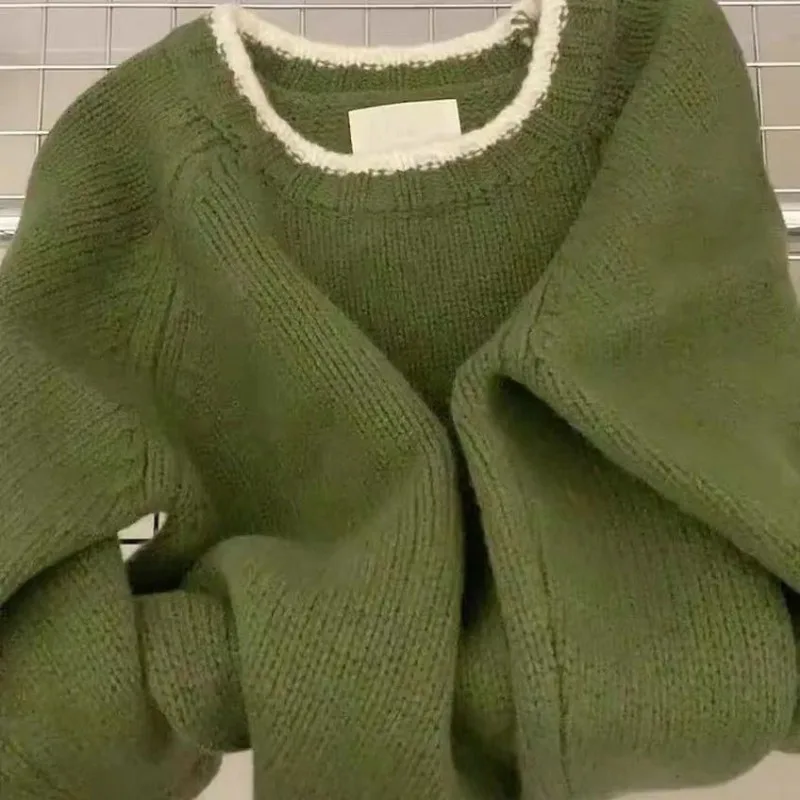 

Thickened Sweater for Women in Winter Japanese Lazy Retro Thick Inner Layer Base Sweater Retro Green Top