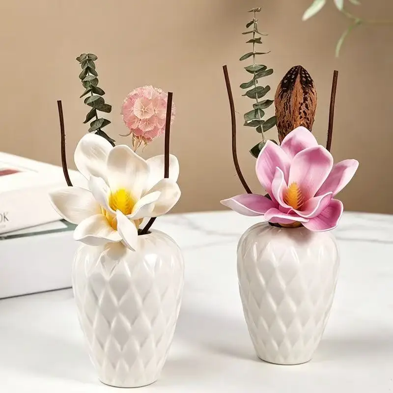 Vintage Ceramic Reed Diffuser Bottle with Dried Flowers, No Fire Aroma Diffuser, Home Fragrance Decor for Living Room Bathroom