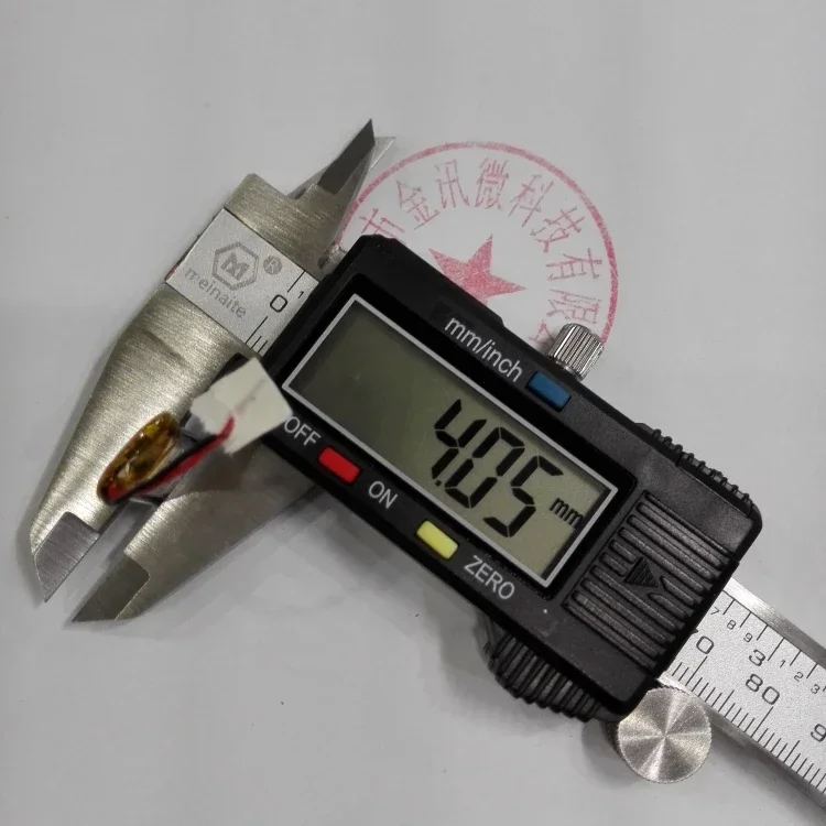 401025 Polymer-Lithium-Akku, Bluetooth-Headset, Selbstauslöser, Selbstauslöser-Aufladung, allgemeiner 3,7-V-Minikern.