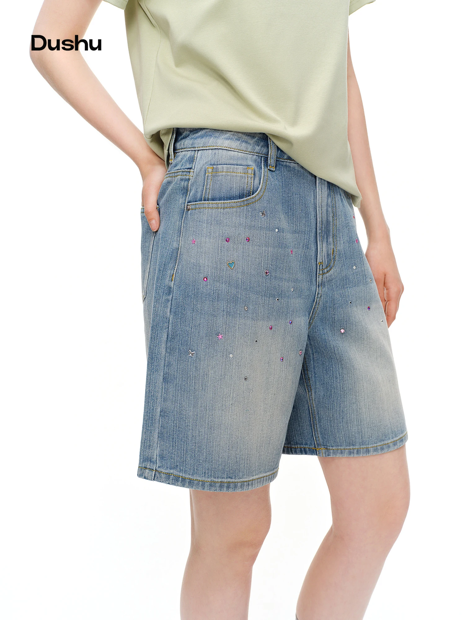 

DUSHU Women's Colorful Irregular Rhinestone Denim Jeans Summer Versatile Retro and Fashionable High-waisted Knee-length Shorts