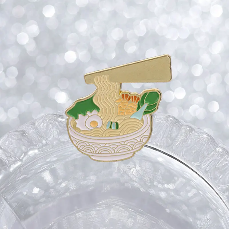 Ramen-Schüssel mit Ei und Gemüse Emaille-Anstecknadel Japanischer Stil Feinschmecker-Brosche Revers-Abzeichen Schmuck Geschenk für Freunde – Detail 5