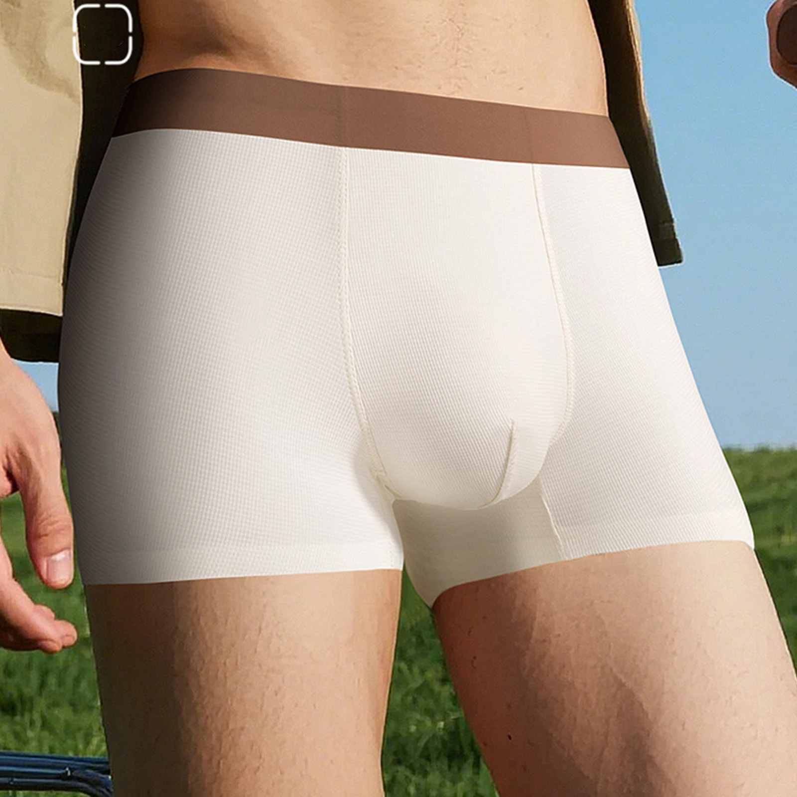 Summer Breathable Square-Cut Shorts Seamless Boxer Shorts Speed Dry Comfortable  Underwear