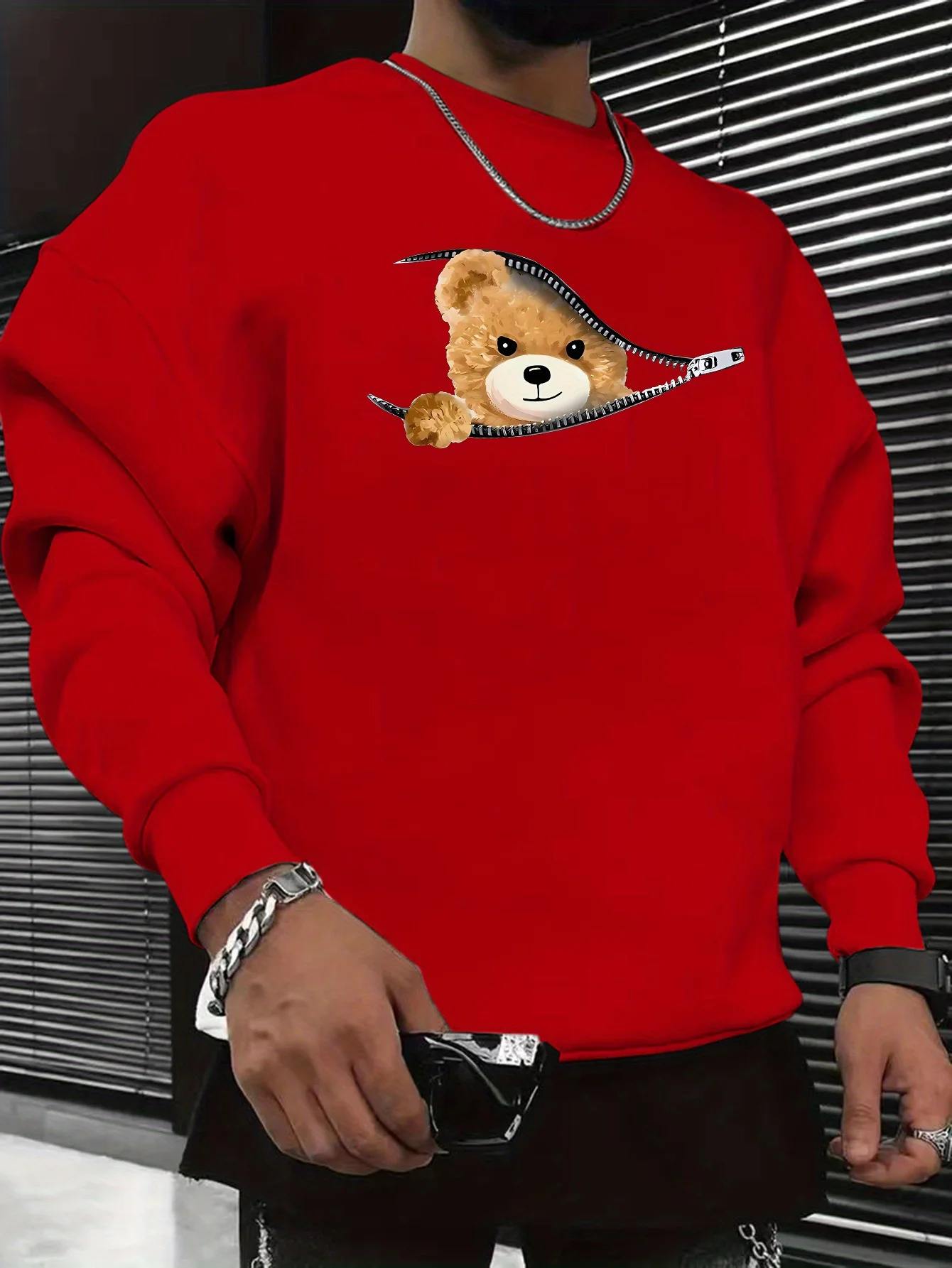 سويت شيرت أنيق للرجال بطبعة جرافيك على شكل دب بسحاب - بلوفر كاجوال للخريف والشتاء