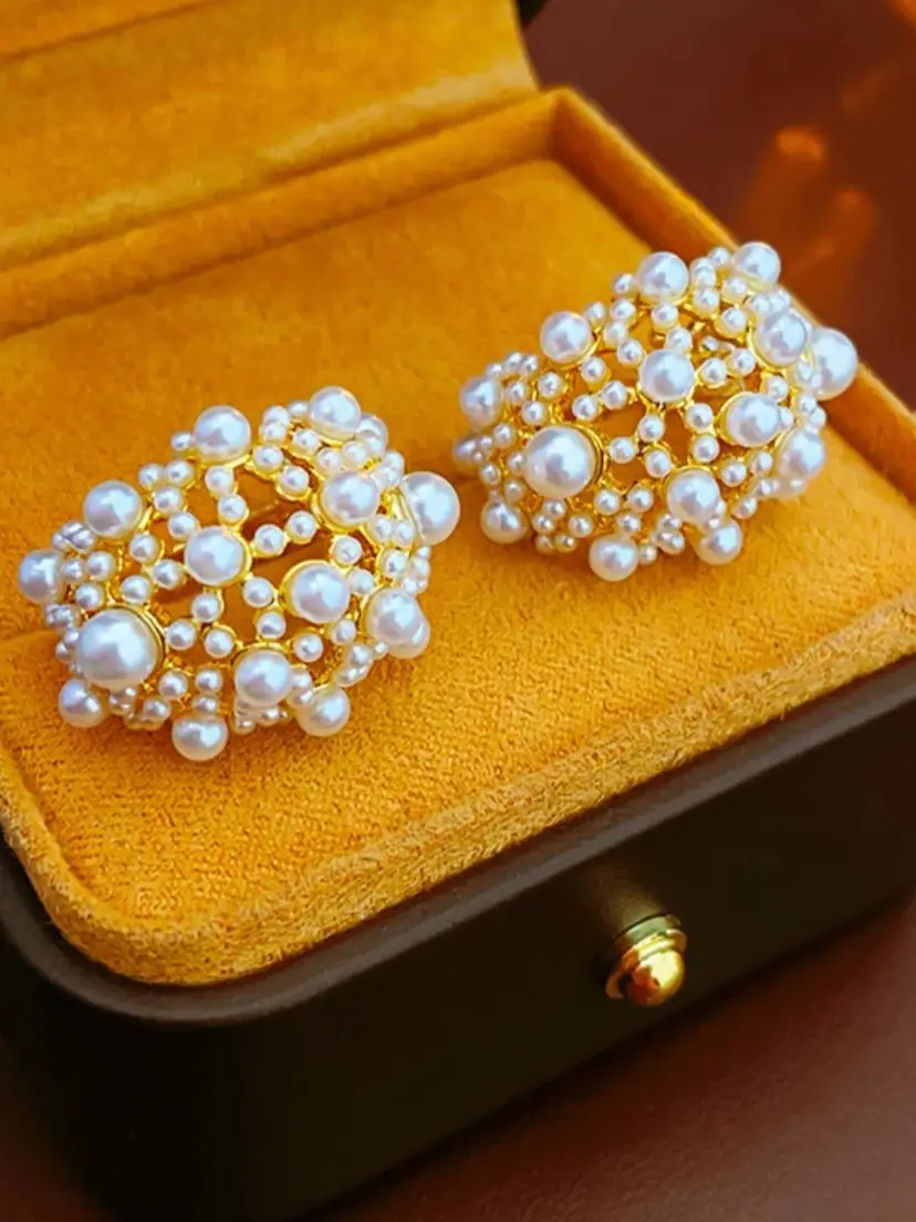 

Luxury French vintage court style pearl earrings light luxury ear rings niche chic ear accessories