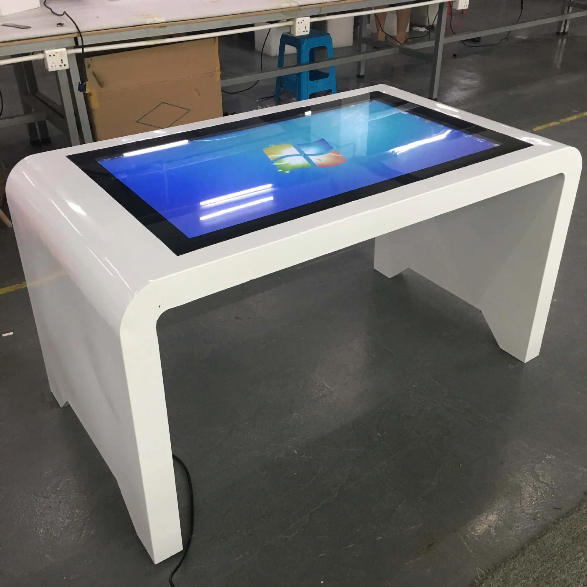 43'' 55'' 65''  Waterproof LCD Smart Touch Screen Interactive Table Touch Information Kiosk