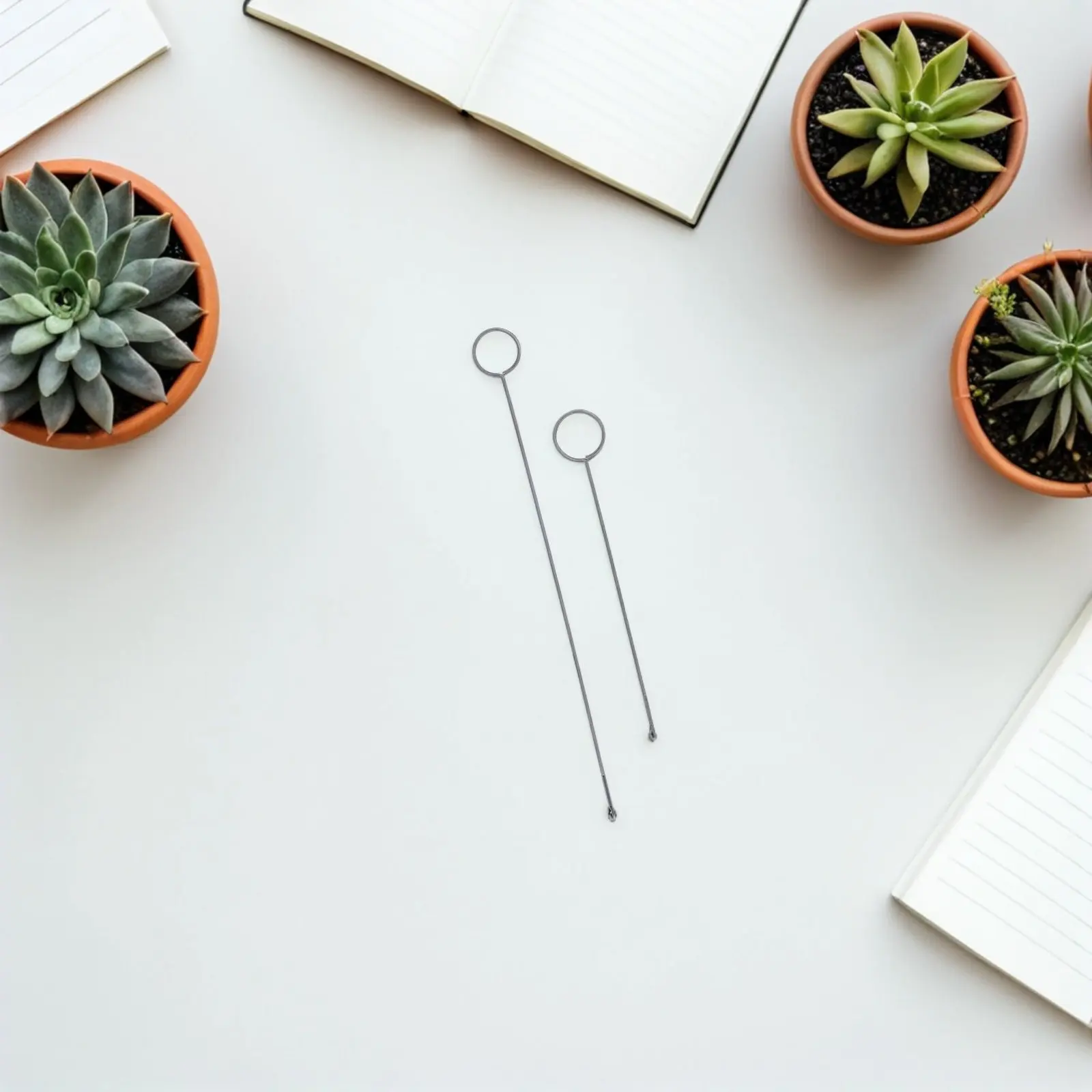 

2Pcs Loop Turner Hook Thin Metal Rod Sewing Tool DIY Knitting Accessories Bias Tubing Button Turning Tool Sewing Loop