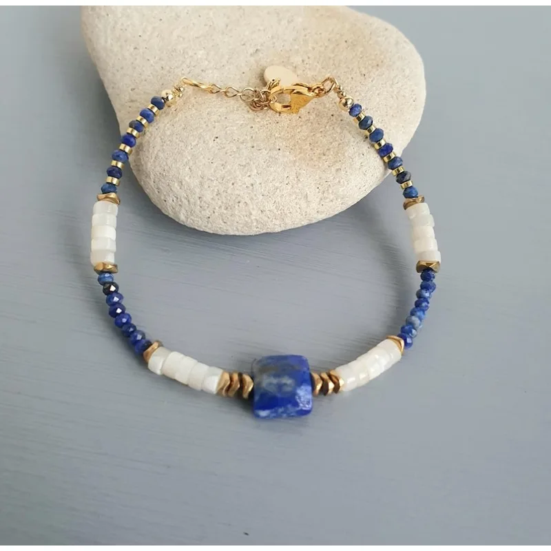 Lapis lazuli and white mother-of-pearl bracelet