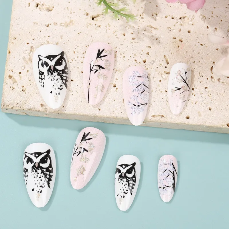 24 個プレスオンネイルミディアムレングスネイルチップフクロウ装飾アーモンド付け爪粘着タブ付きペーストネイルセルフネイル 2025