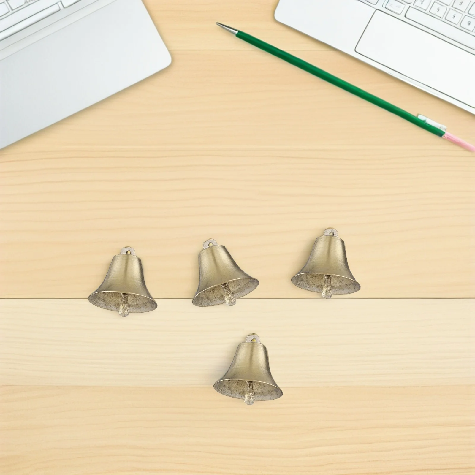 4 قطعة أجراس الماشية المعدنية الأغنام خمر رعي للزراعة مكافحة خسر بصوت عال البقرة الماعز جرس الزراعة ملحق الرجعية جرس