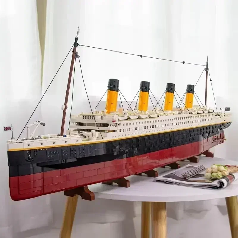 New In Stock 99023 Compatible 10294 Titanic 9090PCS Large Cruise Boat Ship Building Blocks Bricks Children Diy Toys Aldult Gifts