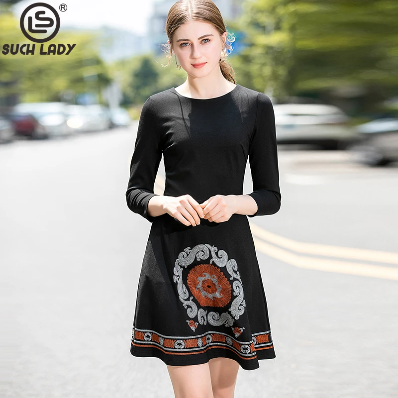 

Women's Runway Dress O Neck Long Sleeves Embroidery Fashion A Line Casual Dresses Vestidos