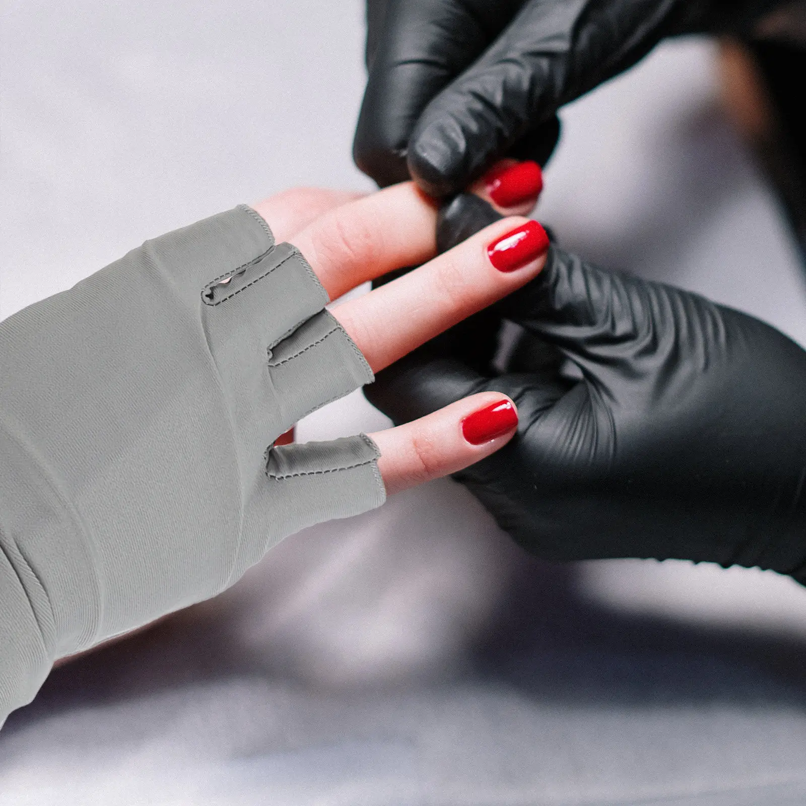 

4Pairs Uv Protection Gloves Sunshade Manicure Nail Art Anti-Black Gel Nail Hand Protective Gloves for Women Outdoor Activities