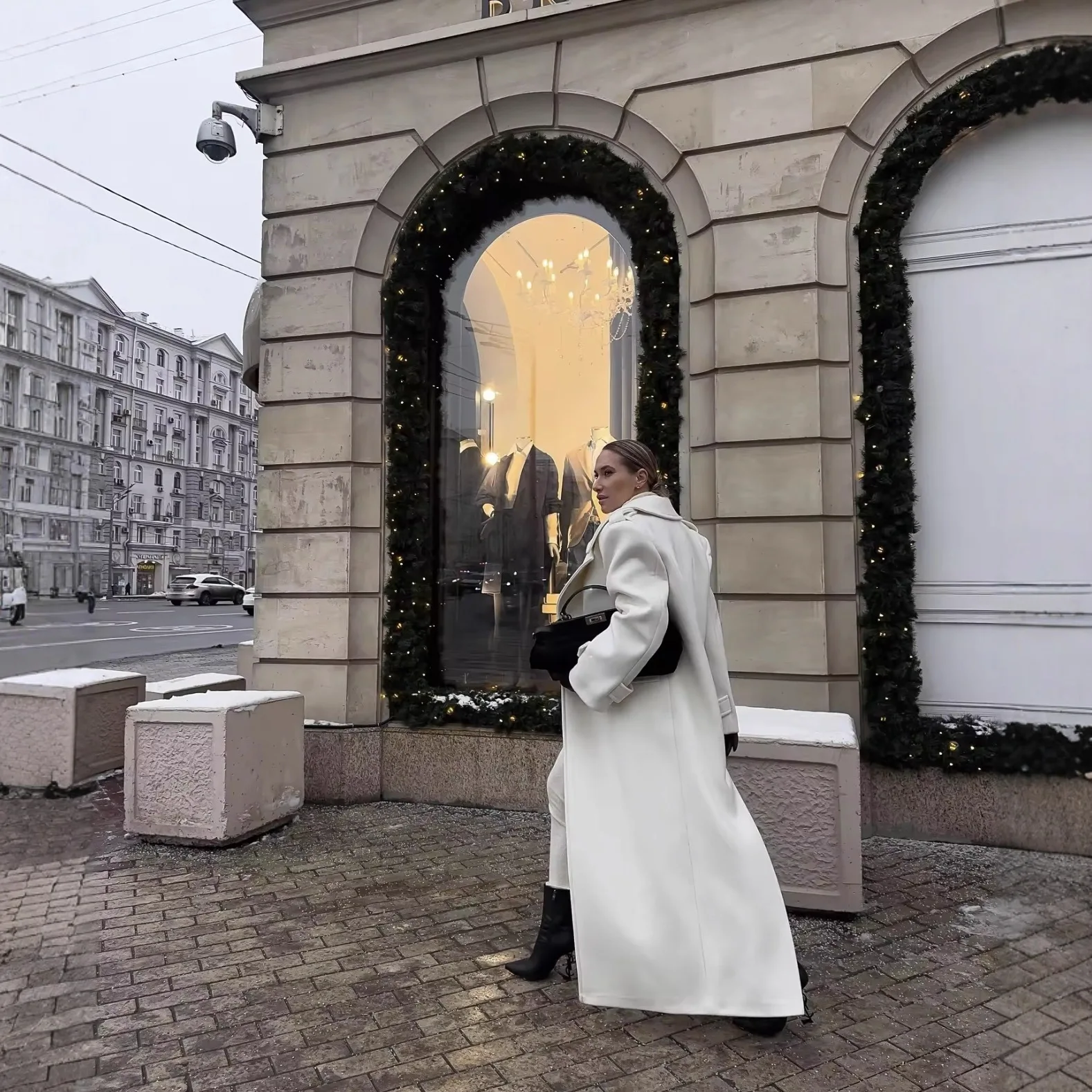 معطف طويل كلاسيكي من التويد ذو طية صدر كبيرة معاطف نسائية أنيقة فضفاضة بحزام مزدوج الصدر معطف نسائي شتوي كلاسيكي أنيق للشارع