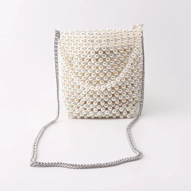 

Handmade Women Pearl Bags Designer Beaded Shoulder Bags Charm White Pearls Crossbody Bag Luxury Evening Clutch Purse Lady 2020