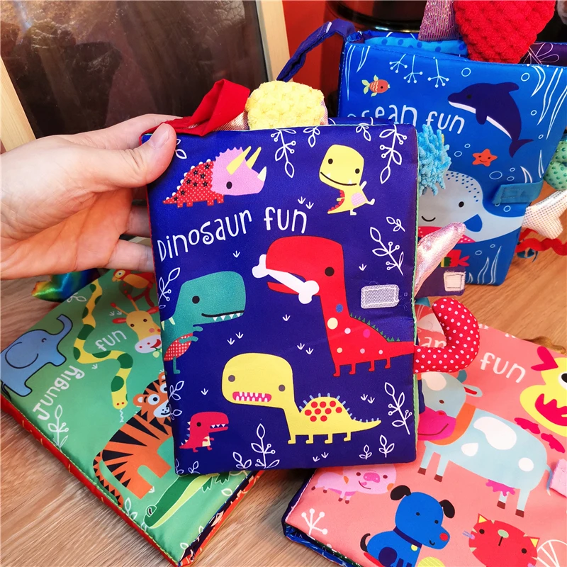 Baby Crib Book Toys for Newborns 6 12 Months Baby Accessories Sensory Toys Educational Black White Baby Toys Animal Cloth Book