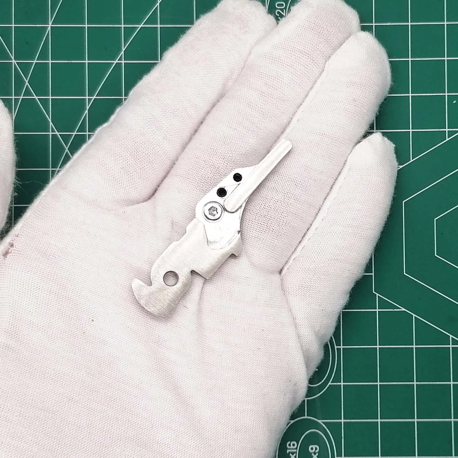 1 Piece Scalpel Handle for Leatherman Free P4 ARC Modification