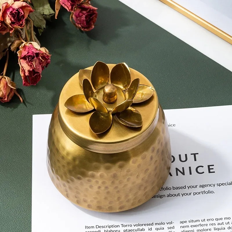 Imported European brass handmade hammer pattern storage jar tea coffee candy jar props home ornament birthday gift