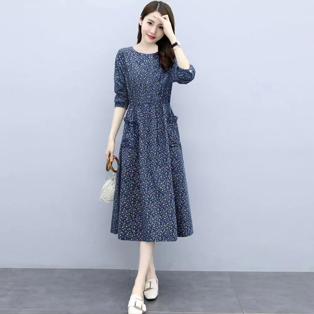 2024 Autumn Printed Mom's Large Size Dress Looks Thin, Covering Belly, Floral Blossoms, Medium Length