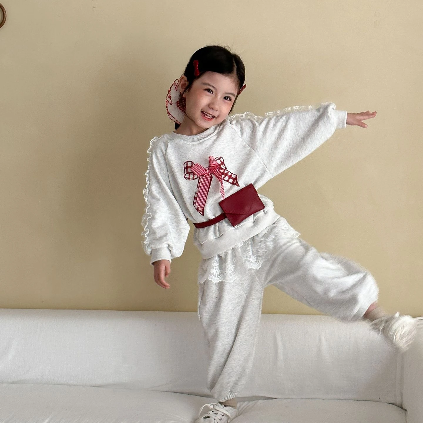 

2-10Y Girls Gray Tracksuit Set Crew Neck Sweatshirt with Red Gingham Bow & Lace Trim Pants Autumn Girls' Casual Clothes