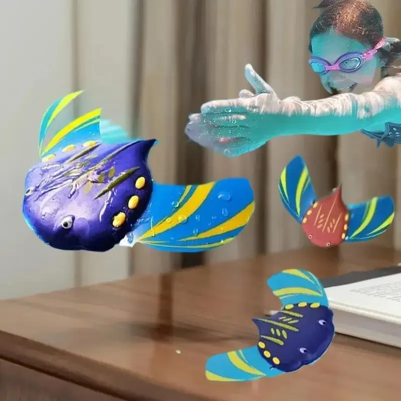 수영장 해변, 물 튀김 놀이, 수동 물고기 모델을 위한 단일 어린이의 아기 만타 레이 수영 장난감.