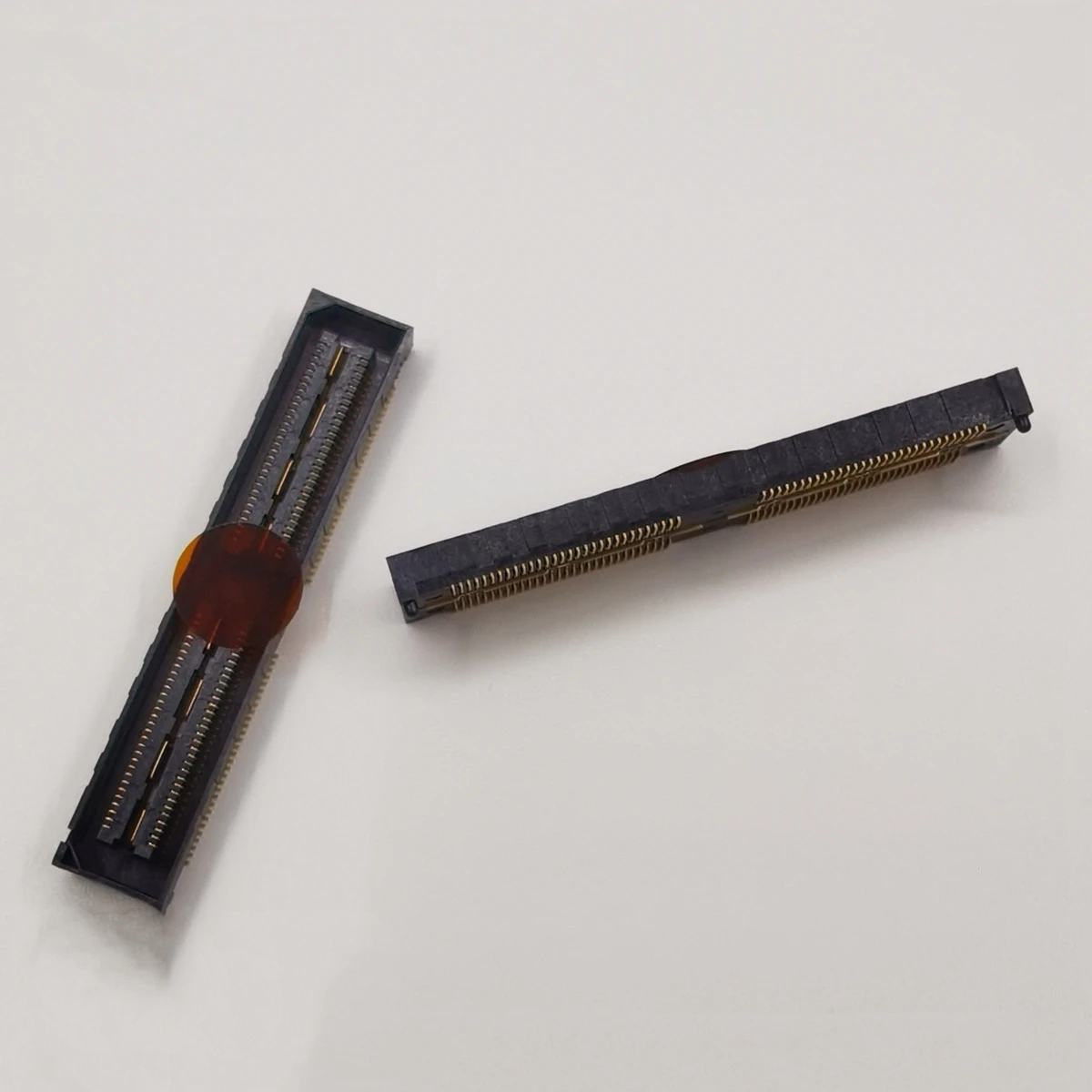 QSH-060-01-H-D-A-K-TR SAMTEC 금도금 마더시트, 2 열 플레이트, 0.5mm, 120P
