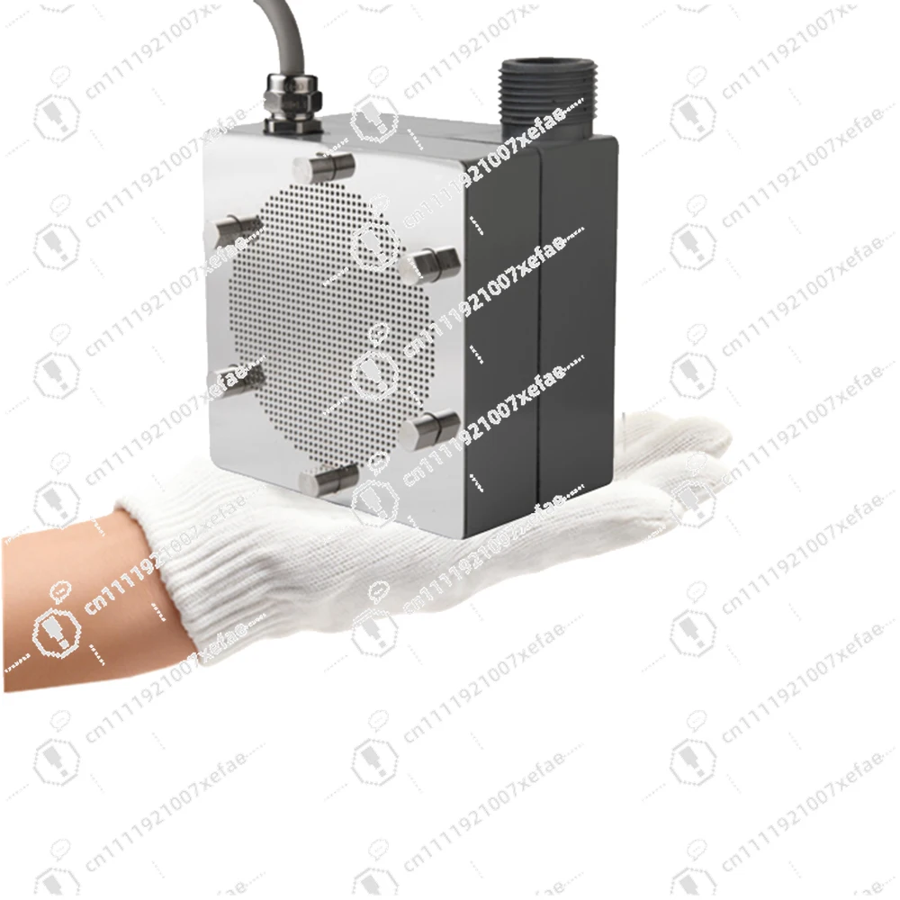 Compact, lightweight, portable axial flow pump with remote control, high flow rate, for flushing irrigation